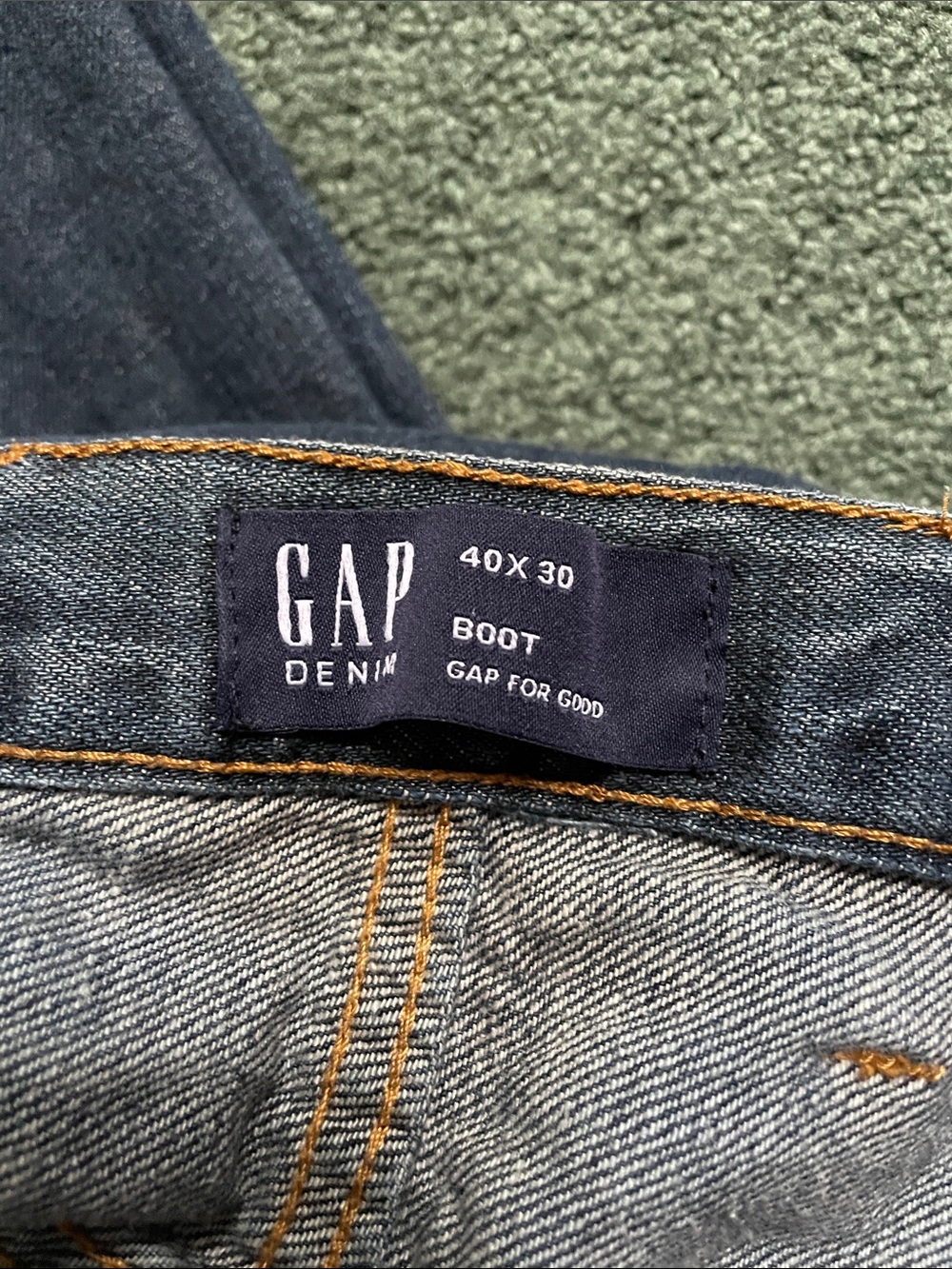 GAP Men's Relaxed Dark Blue Denim Jeans - Picture 2 of 4